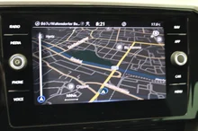 VW Passat Variant Business TDI SCR DSG in GLETSCHERWEISS METALLIC