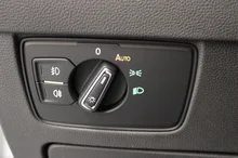 VW Passat Variant Business TDI SCR DSG in GLETSCHERWEISS METALLIC