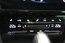 VW Passat Variant Business TDI SCR DSG in GLETSCHERWEISS METALLIC