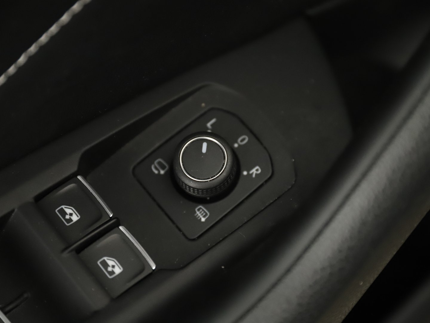 VW Arteon SB R-Line TDI DSG | Bild 17 von 21