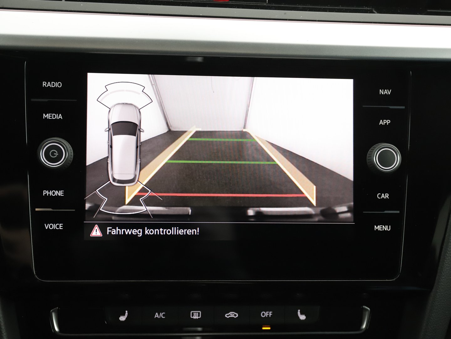VW Arteon SB R-Line TDI DSG | Bild 11 von 21