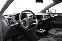 Audi Q4 Sportback e-tron 45 e-tron quattro in Gletscherweiss metallic