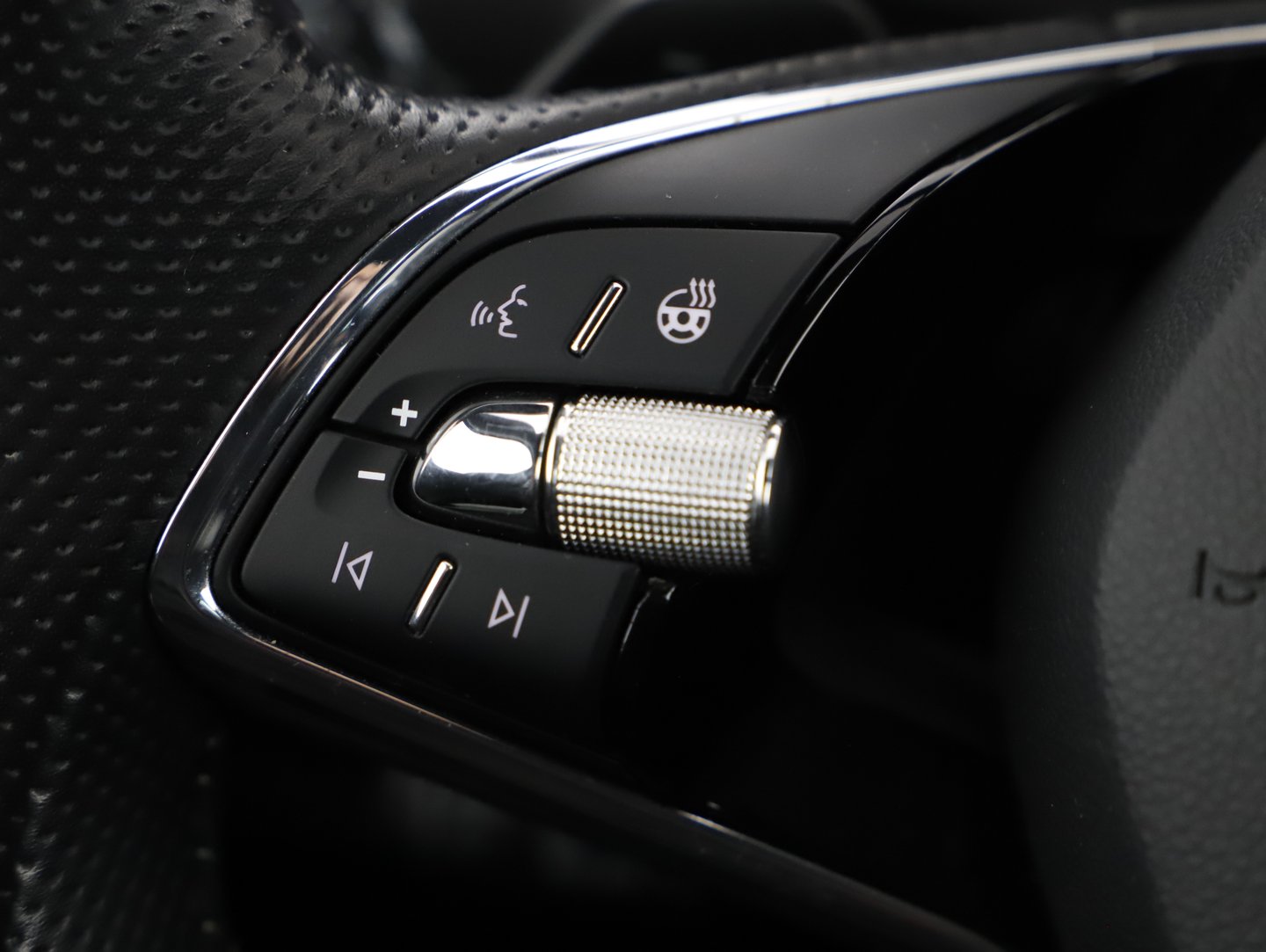 Škoda SUPERB Combi iV SPORTLINE DSG | Bild 8 von 20