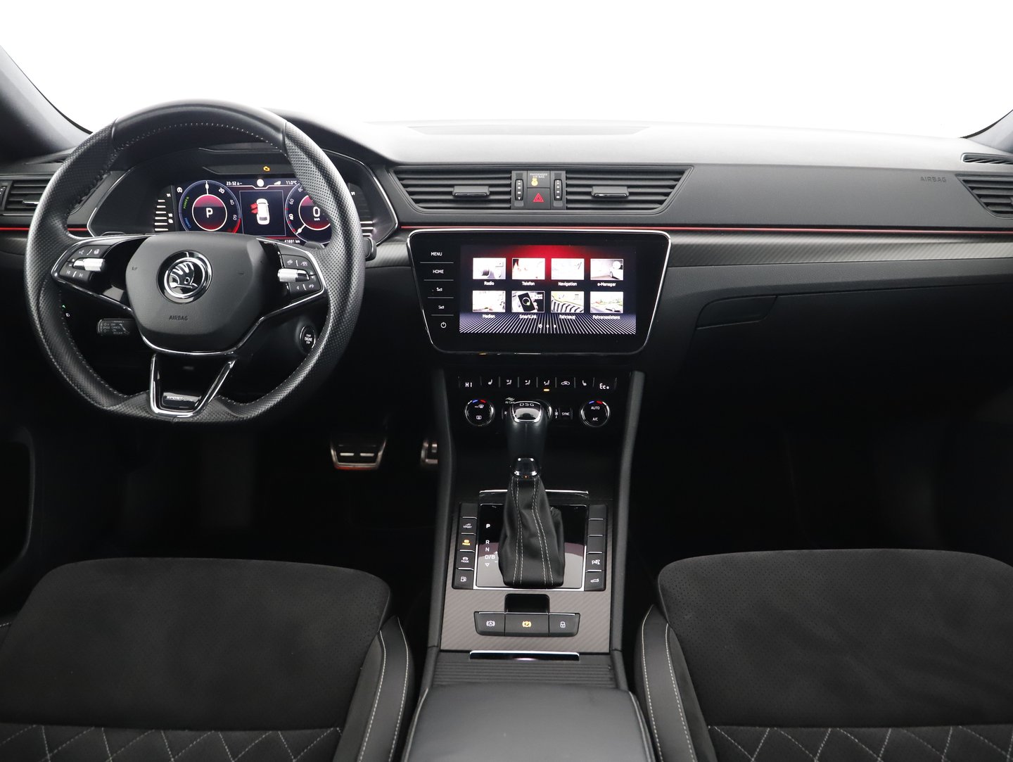 Škoda SUPERB Combi iV SPORTLINE DSG | Bild 10 von 20