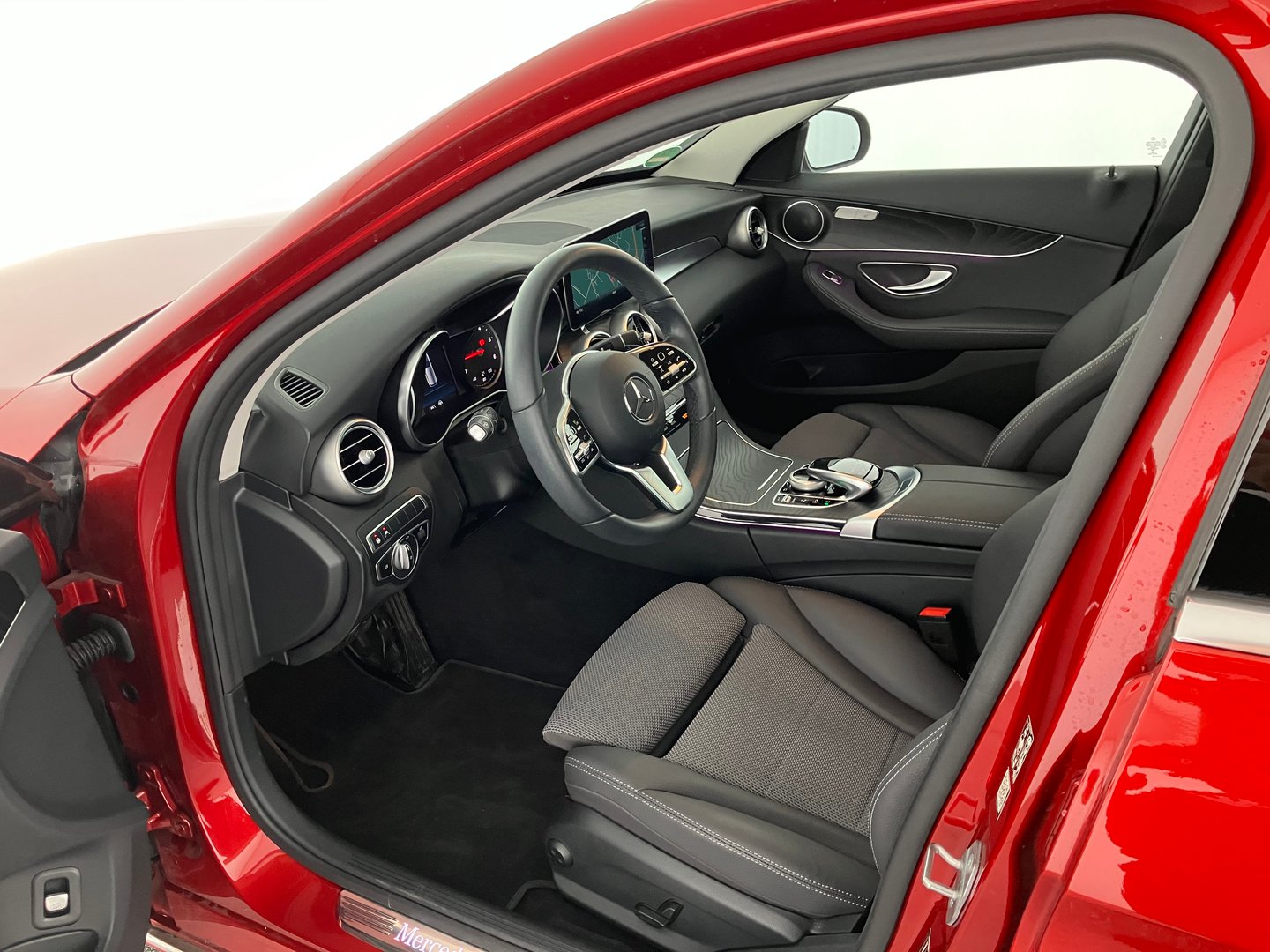 Mercedes C 220 d T 4MATIC Aut. | Bild 4 von 18
