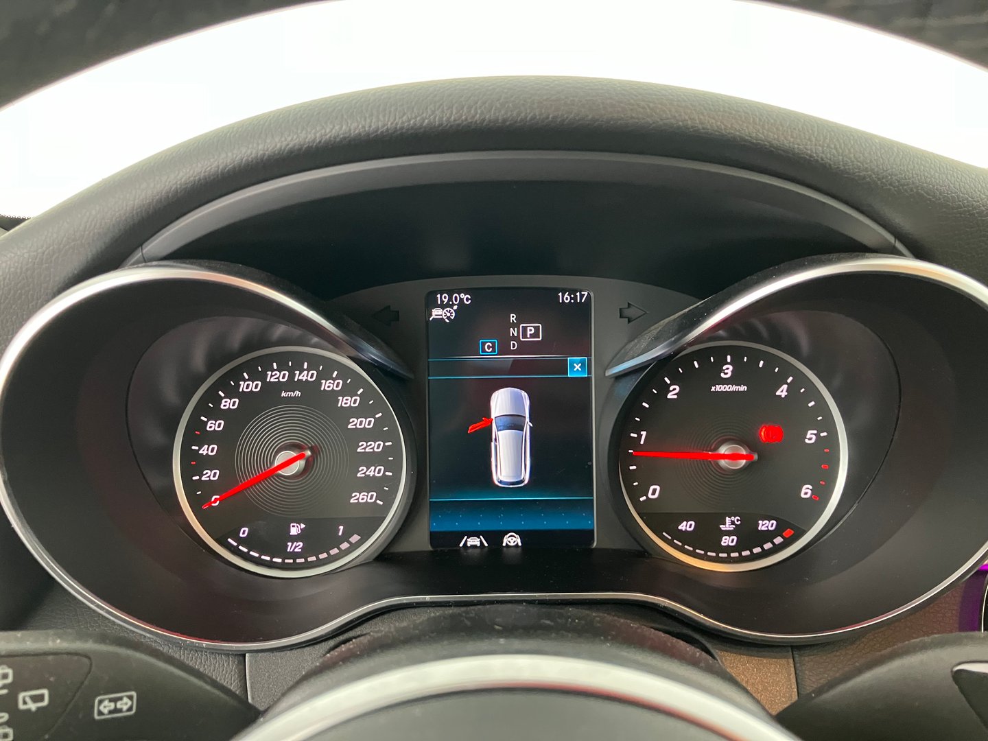 Mercedes C 220 d T 4MATIC Aut. | Bild 7 von 18