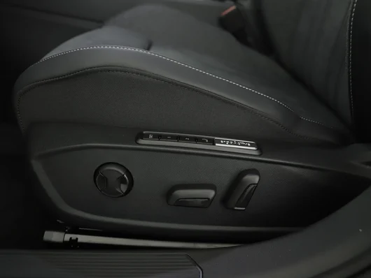 Bild eines VW Golf Rabbit eHybrid DSG 150 kW