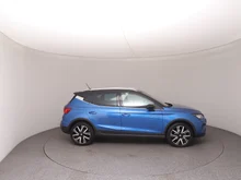 SEAT Arona FR Austria 1.0 TSI in Saphir-Blau Metallic Dach Nacht-Schwarz