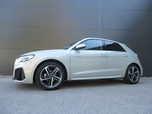 Audi A1 Sportback 25 TFSI S line in N8 Tausilber Metallic