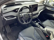 Škoda Enyaq 80 in Brillant-Silber Metallic
