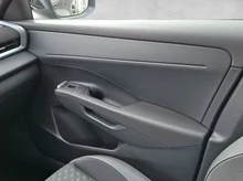 VW T-Roc R-Line eTSI DSG in Grenadillschwarz Metallic