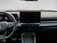 VW T-Roc R-Line eTSI DSG in Grenadillschwarz Metallic