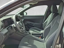 VW T-Roc R-Line eTSI DSG in Grenadillschwarz Metallic
