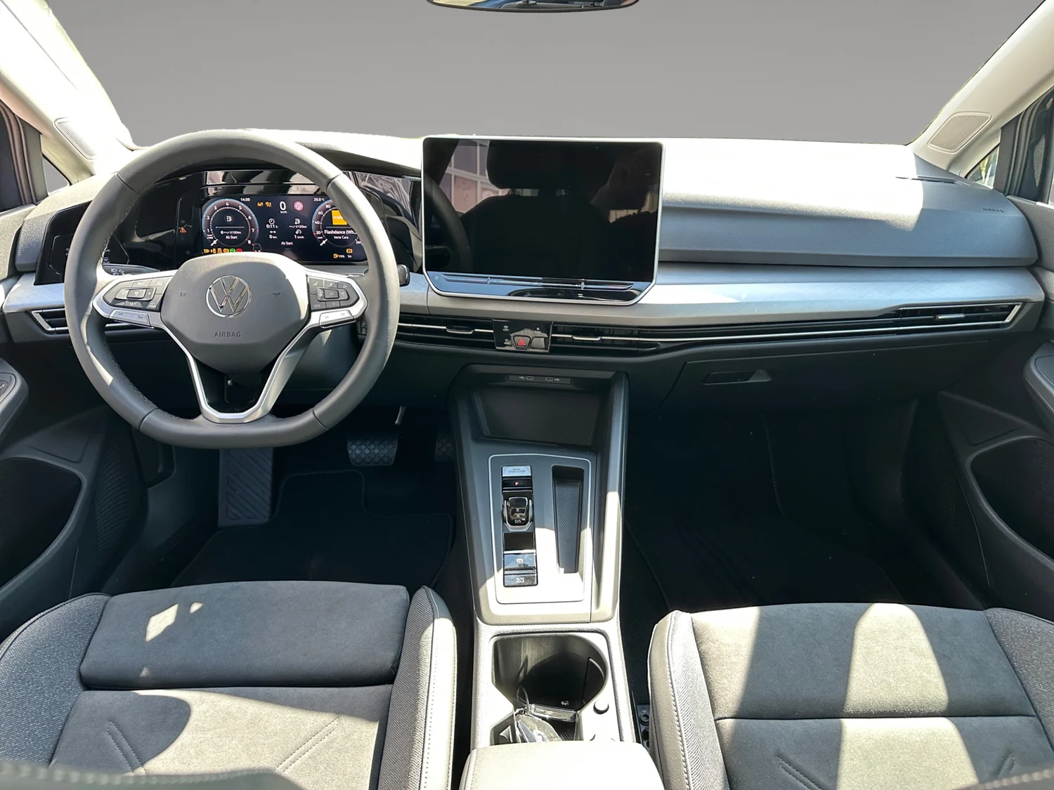 Bild eines Golf Rabbit mHEV TSI DSG