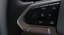 VW California Beach eHybrid 180 kW 4M in Fortanarot Metallic