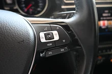 VW Tiguan Sky TDI SCR in Deep Black Perleffekt