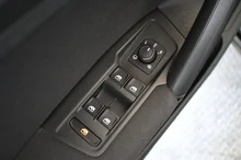 VW Tiguan Sky TDI SCR in Deep Black Perleffekt