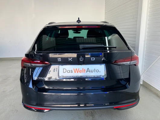 Bild eines Škoda Octavia Combi Selection TSI mHEV DSG