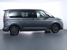 VW Multivan Business eHybrid 180 kW 4MOTION in Indiumgrau Metallic