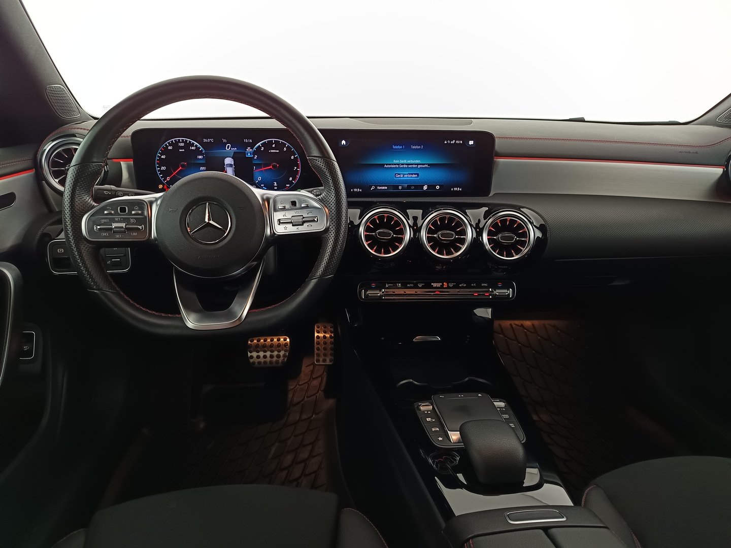 Mercedes CLA 200 Shooting Brake | Bild 14 von 31