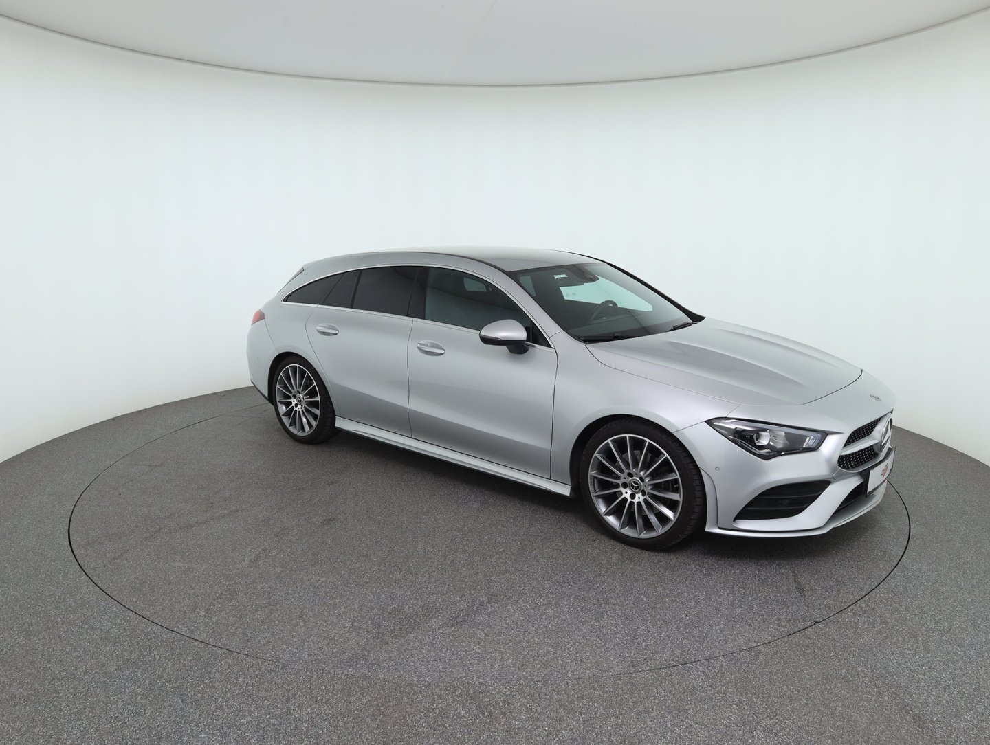 Mercedes CLA 200 Shooting Brake | Bild 3 von 31