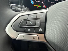 VW T-Roc Life eTSI DSG in Wolf Grey