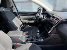 Hyundai Tucson 1,6 T-GDI 2WD 48V Trend Line in dunkelblau - normal