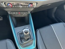 Audi A1 allstreet 30 TFSI intense in Cortinaweiss
