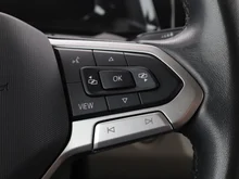 VW California Beach TDI in Reflexsilber Met./Deepblack Perleffekt