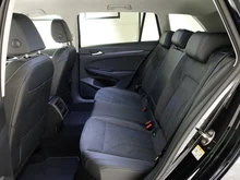 VW Golf Variant Business TSI in Grenadillschwarz Metallic