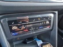 VW Tiguan Allspace R-Line TDI 4MOTION DSG in weiss - metallic-perleffekt