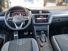 VW Tiguan Allspace R-Line TDI 4MOTION DSG in weiss - metallic-perleffekt