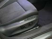 VW Passat Variant Business TDI DSG in Diabasgrau Metallic