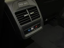 VW Passat Variant Business TDI DSG in Diabasgrau Metallic