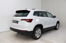 Škoda Karoq Selection TDI DSG in Moon-Weiß Metallic