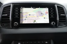 Škoda Karoq Selection TDI DSG in Moon-Weiß Metallic