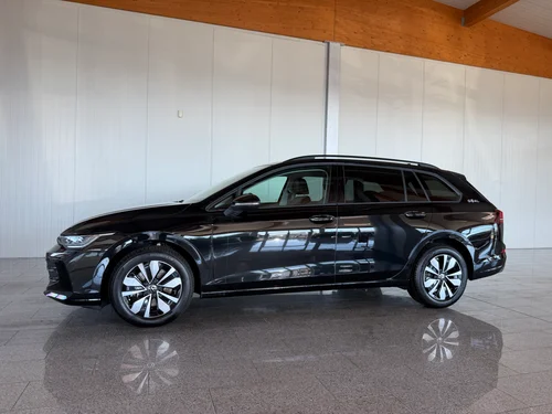 VW Golf Variant Life TDI