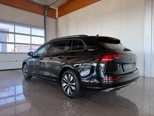 VW Golf Variant Life TDI in 0E Grenadillschwarz Metallic