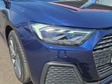 Thumbnail-Foto von Fahrzeug