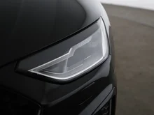 Audi A4 Avant 35 TDI S line in MYTHOSSCHWARZ METALLIC