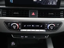 Audi A4 Avant 35 TDI S line in MYTHOSSCHWARZ METALLIC