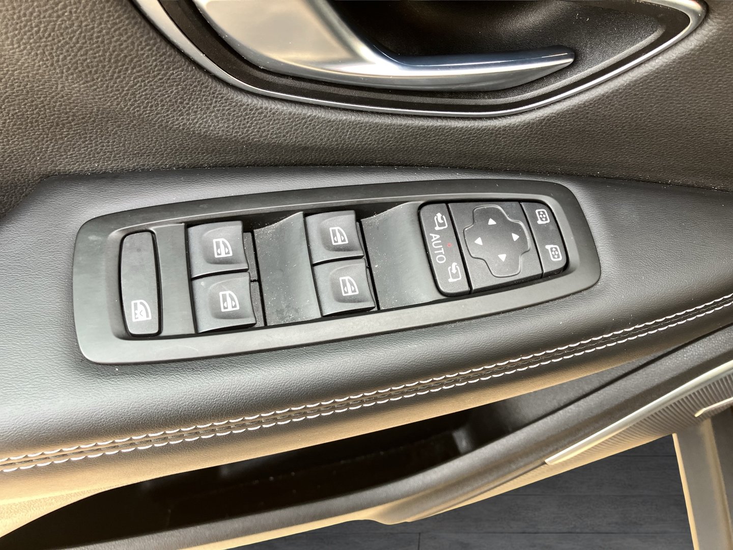 Renault Grand Scénic Blue dCi 150 EDC Initiale | Bild 7 von 26