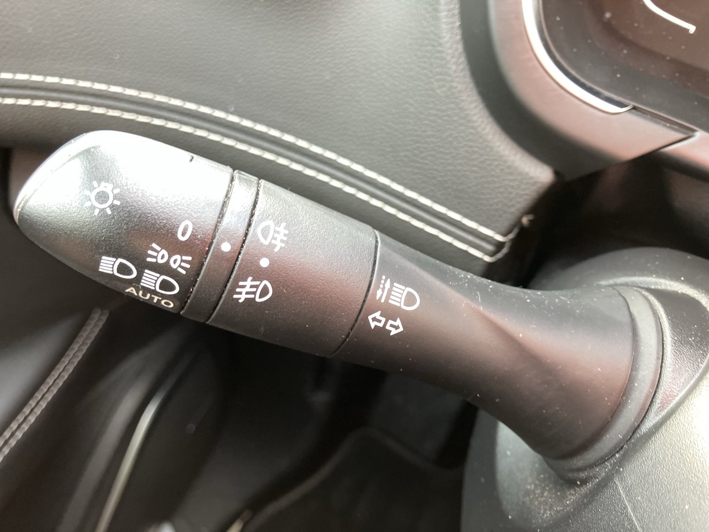 Renault Grand Scénic Blue dCi 150 EDC Initiale | Bild 8 von 26