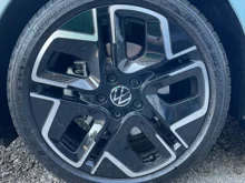 VW Golf Variant R-Line TDI DSG in Crystal Ice Blue  Metallic