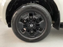 Nissan Navara NP300 Acenta Double Cab 4x4 in weiß