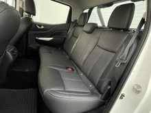 Nissan Navara NP300 Acenta Double Cab 4x4 in weiß