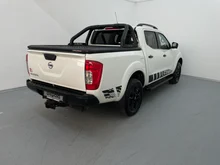 Nissan Navara NP300 Acenta Double Cab 4x4 in weiß