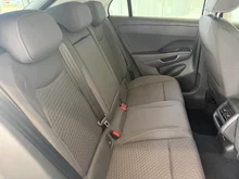 VW T-Roc Life eTSI DSG in Pure White Dach Black Uni