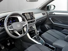 VW T-Roc Cabriolet Style TSI in DEEP BLACK PERLEFFEKT
