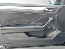 VW T-Roc Cabriolet Style TSI in DEEP BLACK PERLEFFEKT